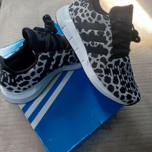 Adidas Women's Sneaker
